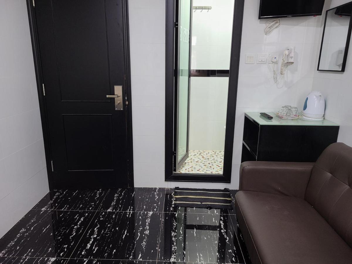 Hostel 16 Paris Guest House Block E Reception 10Th Floor Hong Kong Exterior photo