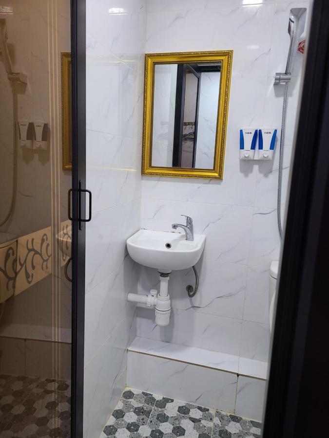 Hostel 16 Paris Guest House Block E Reception 10Th Floor Hong Kong Exterior photo