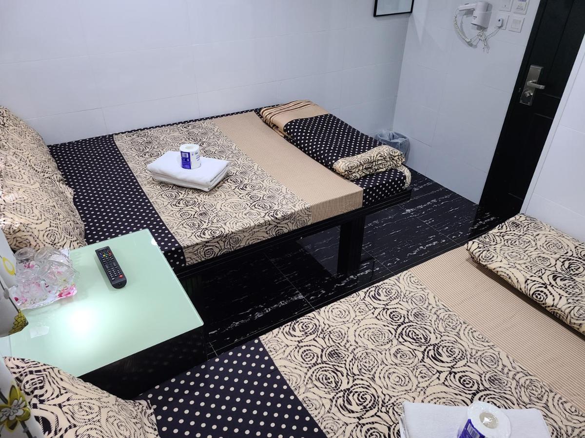 Hostel 16 Paris Guest House Block E Reception 10Th Floor Hong Kong Exterior photo